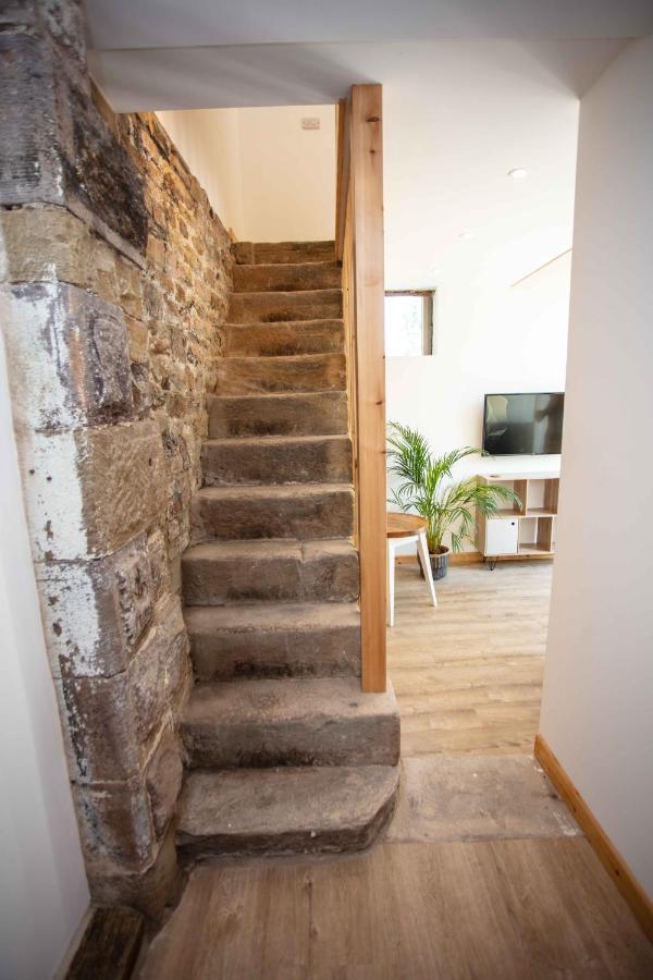 Stunning Stone Coach House Apartment Marple Ngoại thất bức ảnh